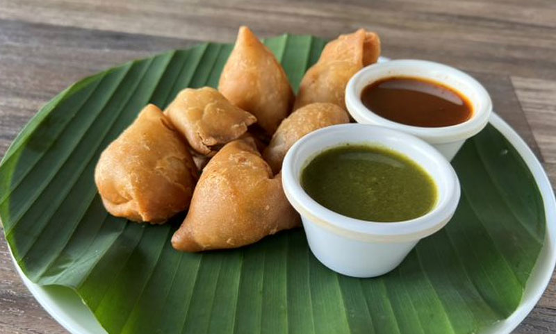 Banana Leaf Culver City - Samosa