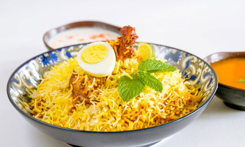 Banana Leaf Culver City - Organic Hyderabad Chicken(Halal) Dum Biryani